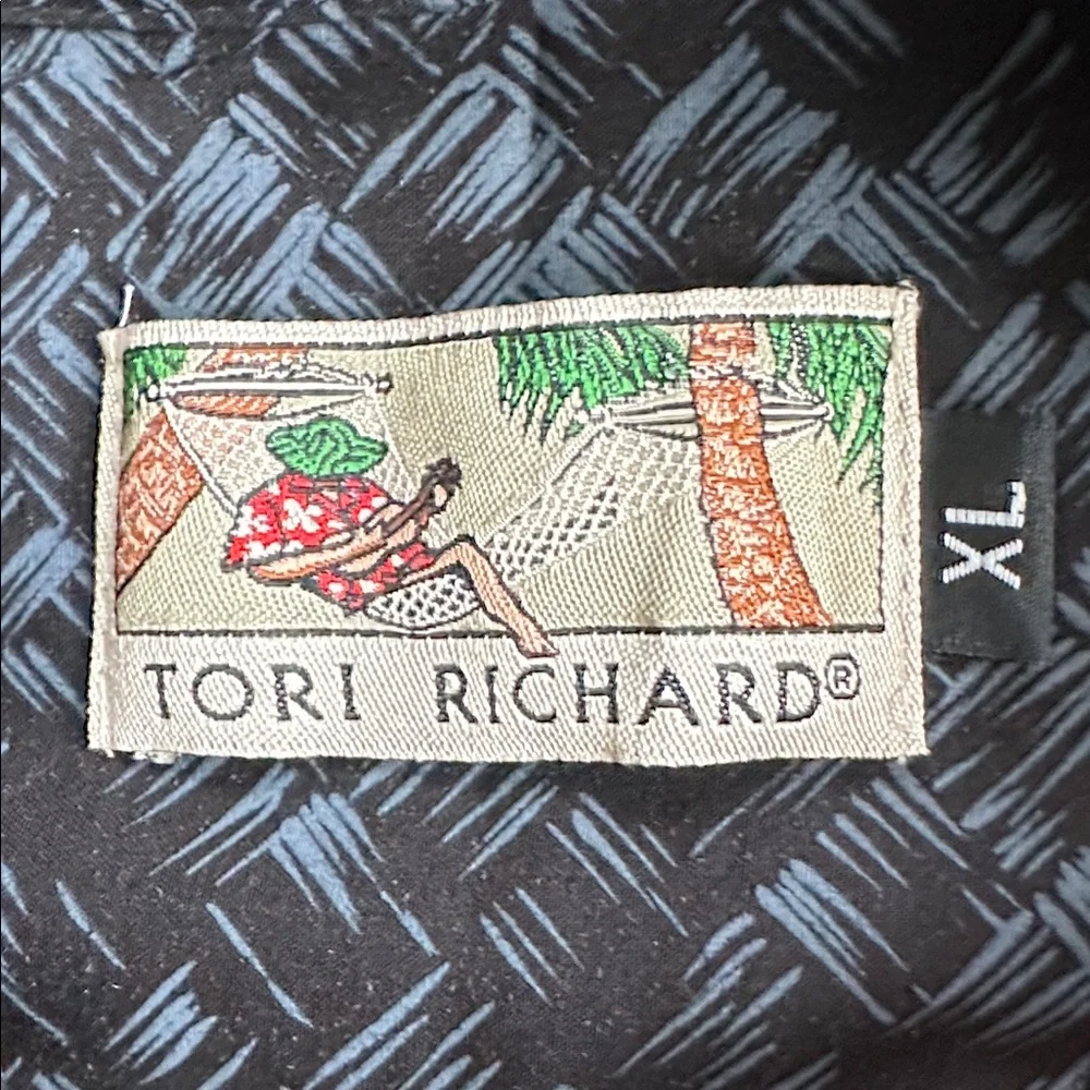 Tori Richard Hawaiian shirt - Picture 5 of 8